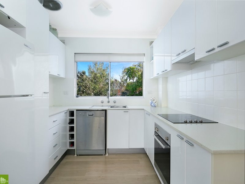8/9 Campbell Street WOLLONGONG 2