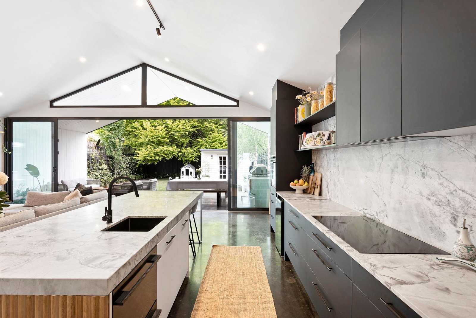 Real Estate and Property in 89 Clarence Street, Caulfield South, VIC