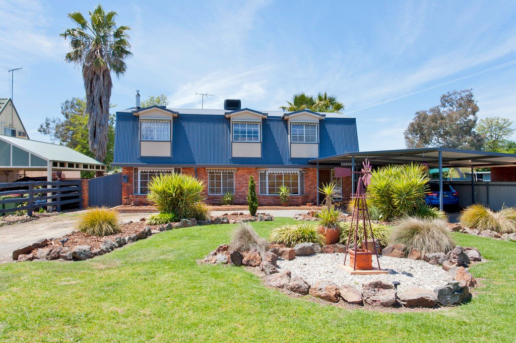 89 Fallon Street JINDERA 1