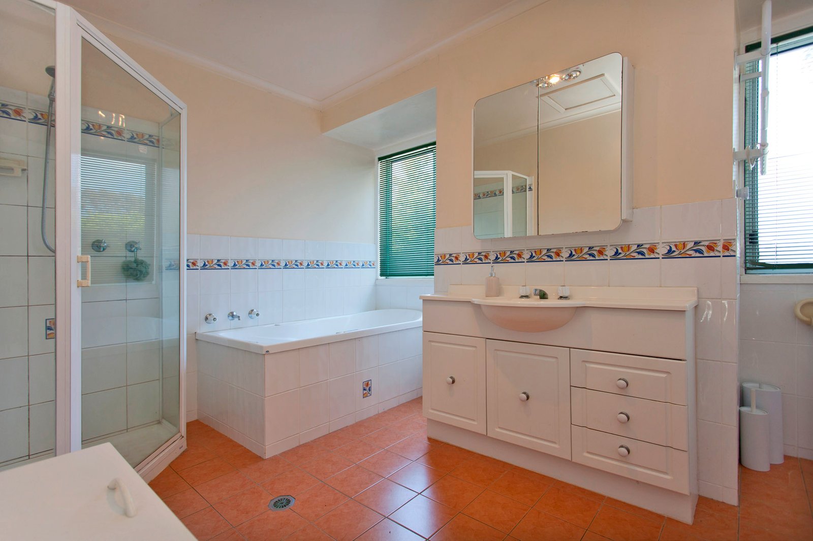 89 Fallon Street JINDERA 14