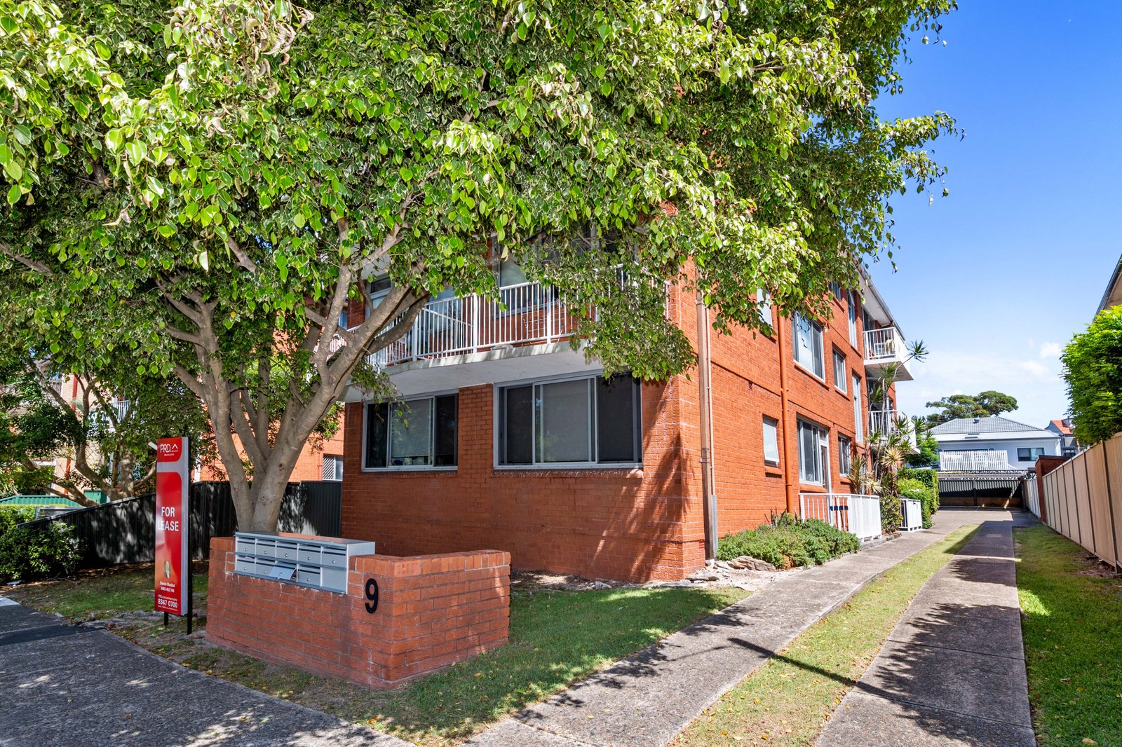 8/9 Flack Avenue HILLSDALE 1