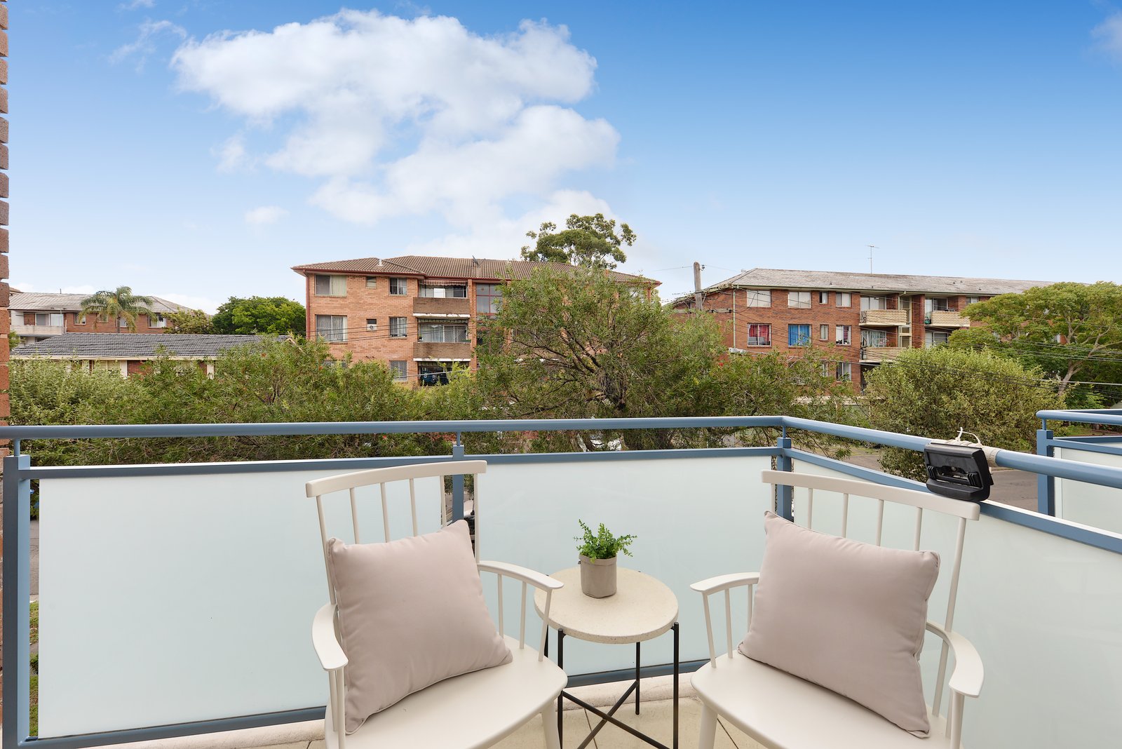 8/9 Grace Campbell Crescent HILLSDALE 6