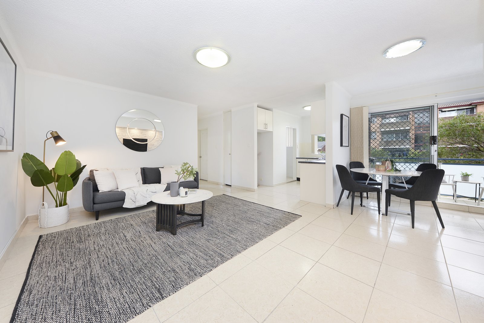 8/9 Grace Campbell Crescent HILLSDALE 7