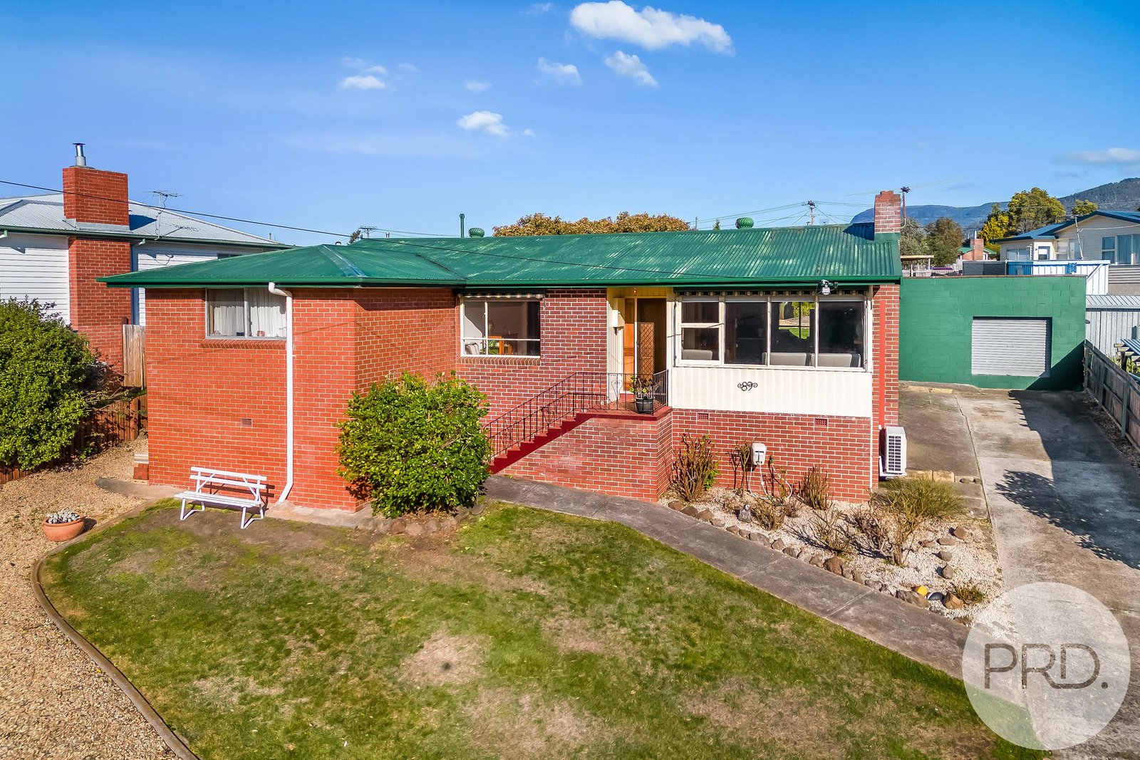 89 Hilton Road CLAREMONT 6