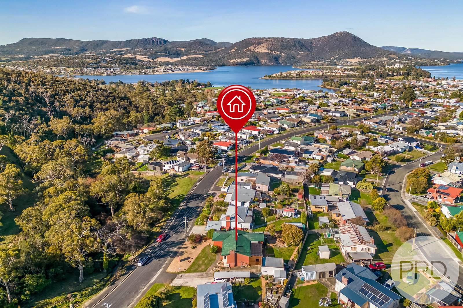 89 Hilton Road CLAREMONT 9