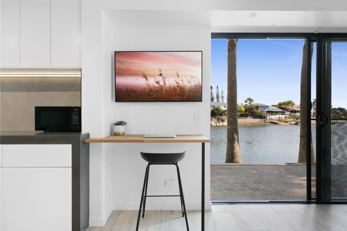 8/9 Jodie Court Mermaid Waters 4