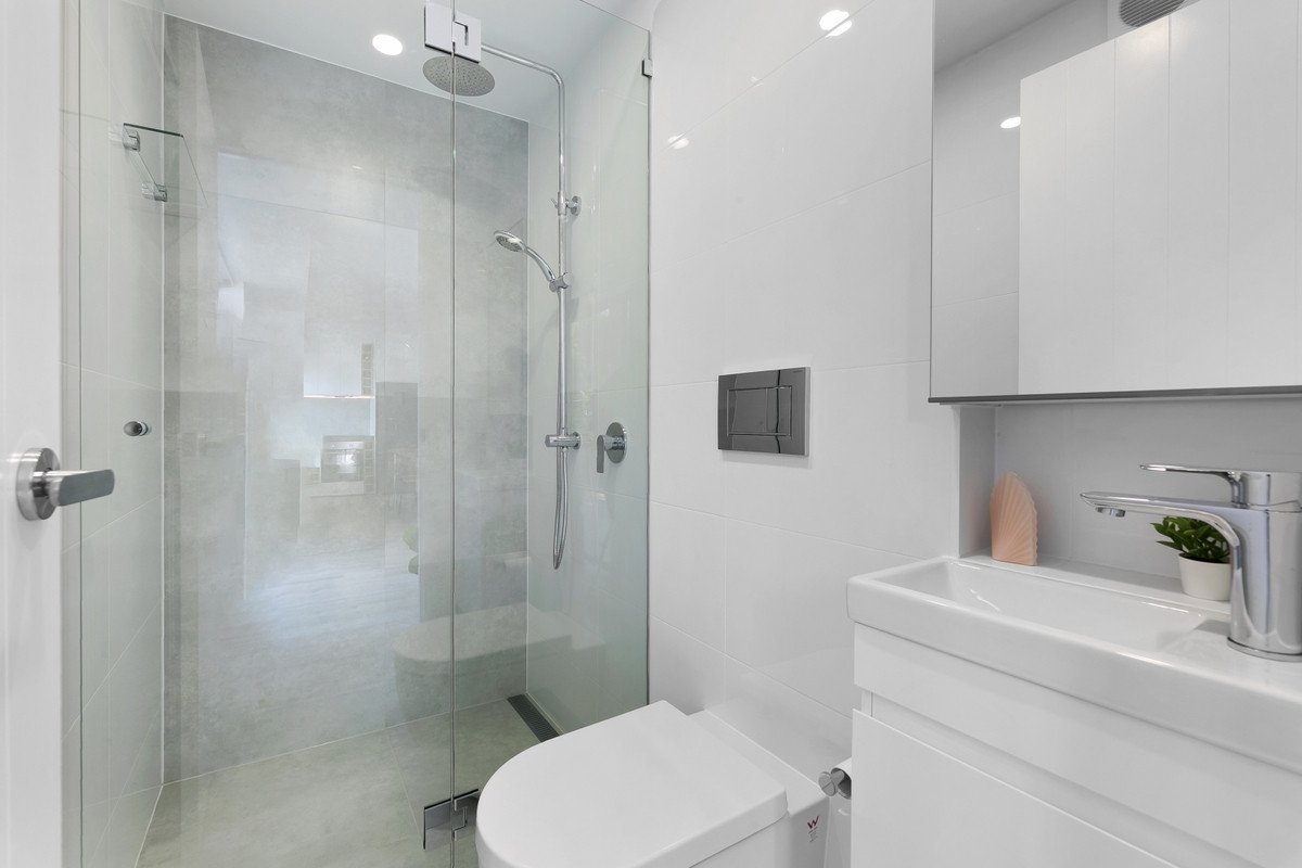 8/9 Jodie Court Mermaid Waters 11