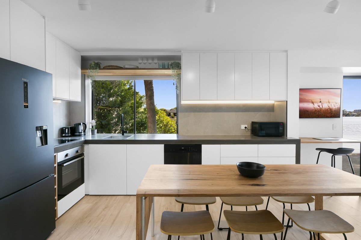 8/9 Jodie Court Mermaid Waters 13