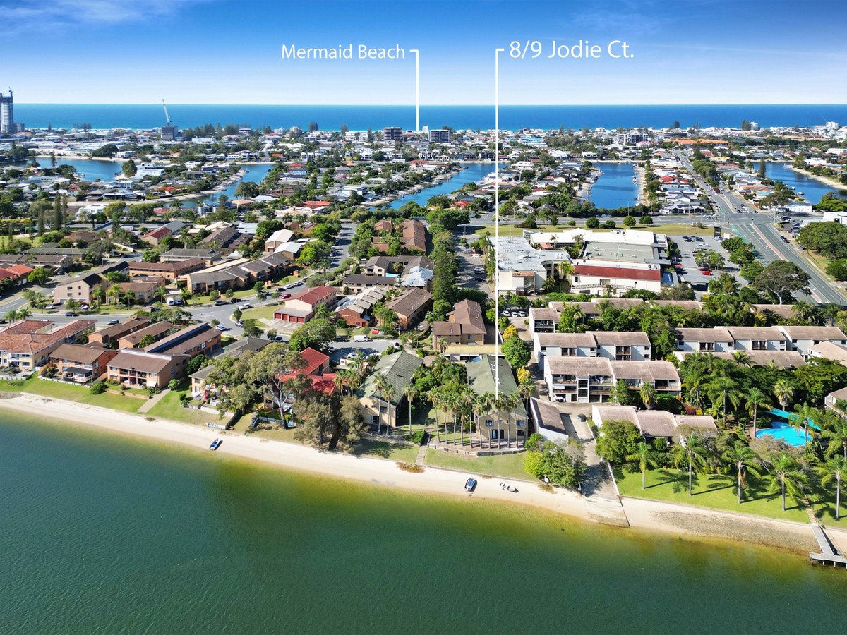 8/9 Jodie Court Mermaid Waters 17