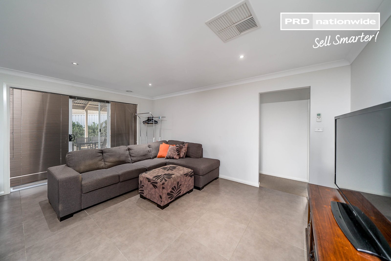 89 Kaloona Drive BOURKELANDS 9