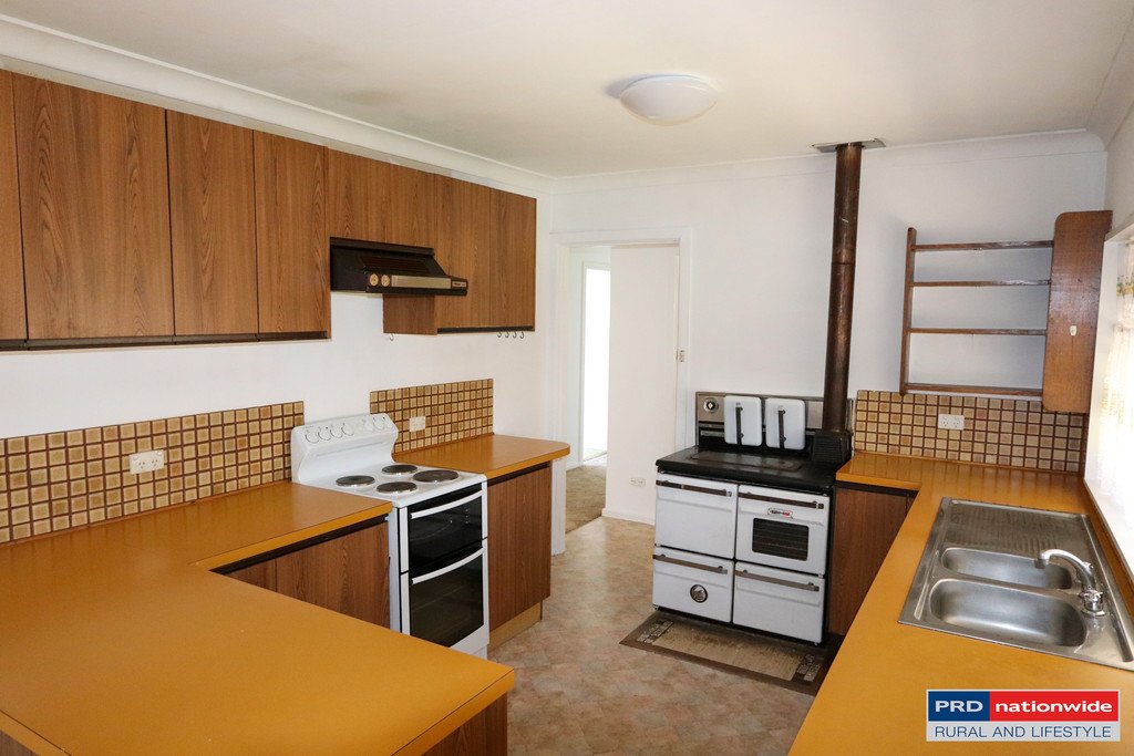 89 King  TUMBARUMBA 2