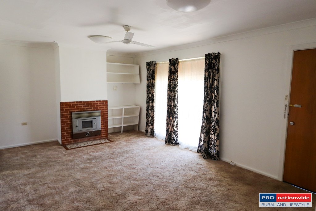 89 King  TUMBARUMBA 9
