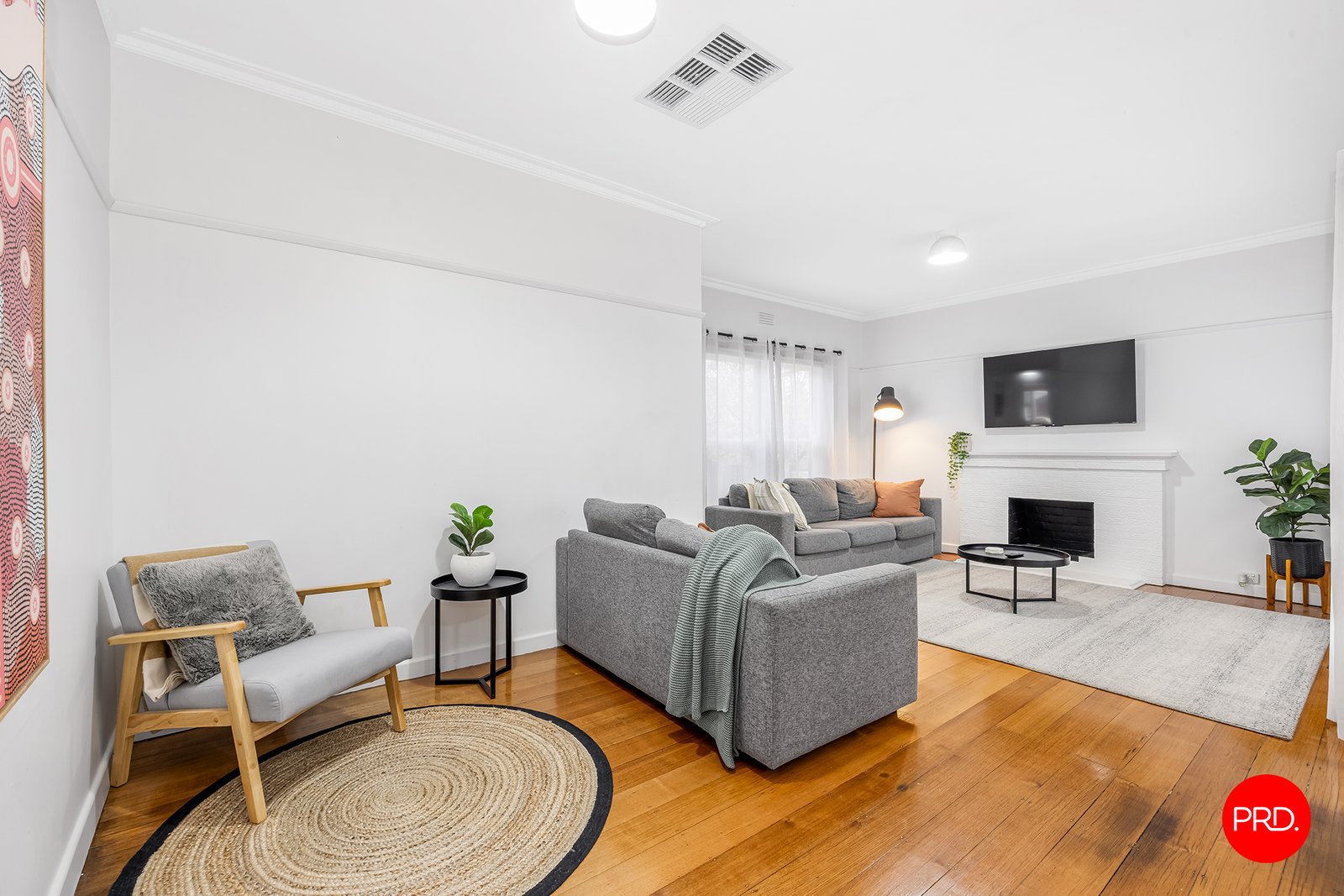 89 Mackenzie Street West  GOLDEN SQUARE 5