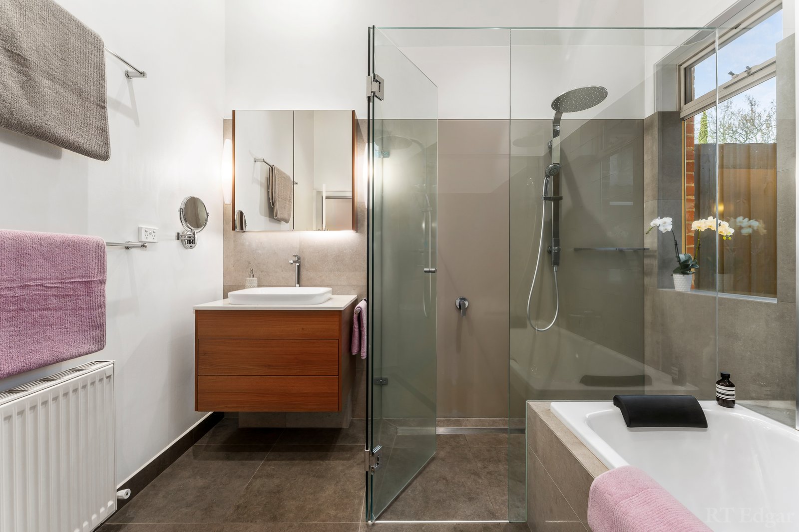 Real Estate and Property in 89 Martin Street, Brighton, VIC