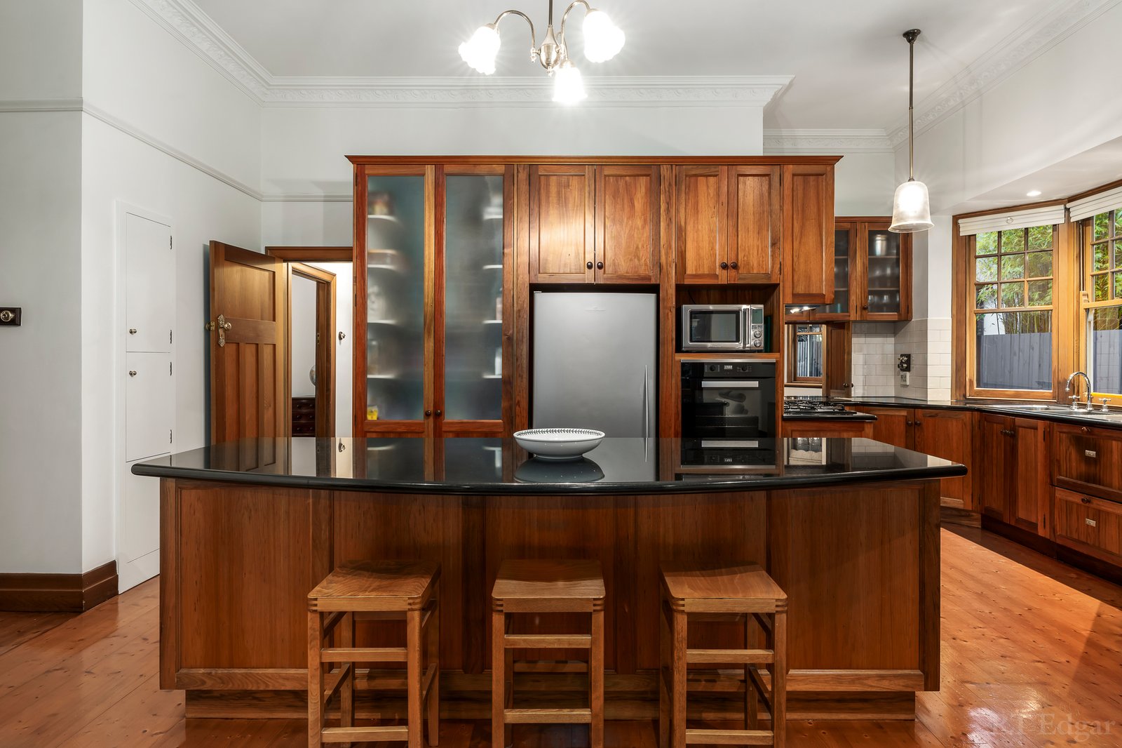 Real Estate and Property in 89 Martin Street, Brighton, VIC