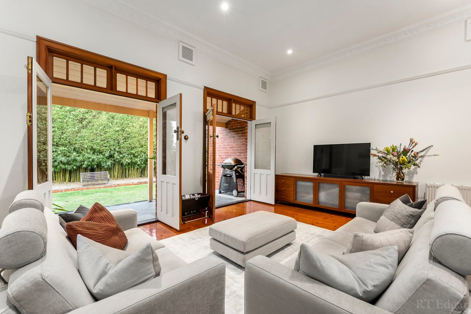 Real Estate and Property in 89 Martin Street, Brighton, VIC