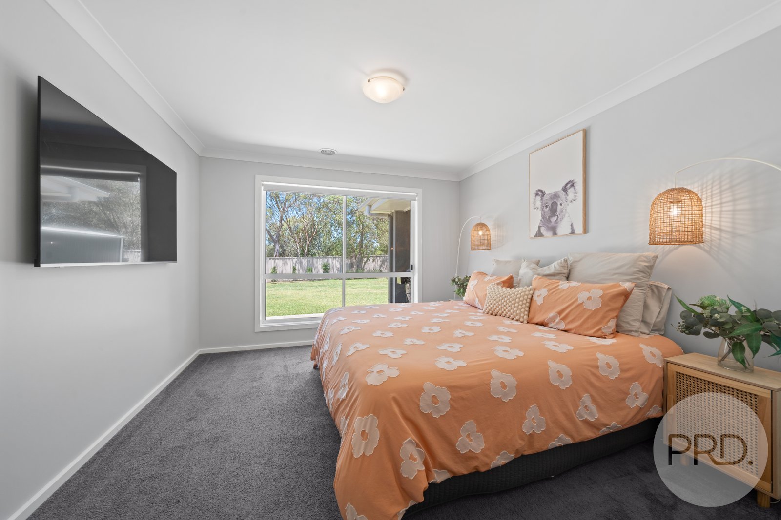 89 Messenger Avenue BOOROOMA 11