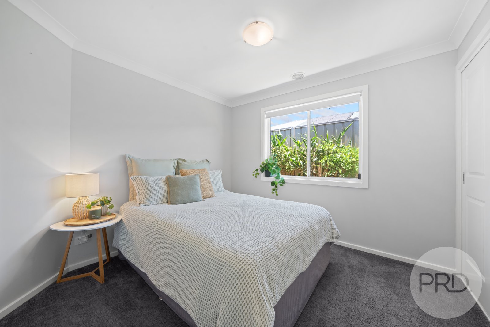 89 Messenger Avenue BOOROOMA 21