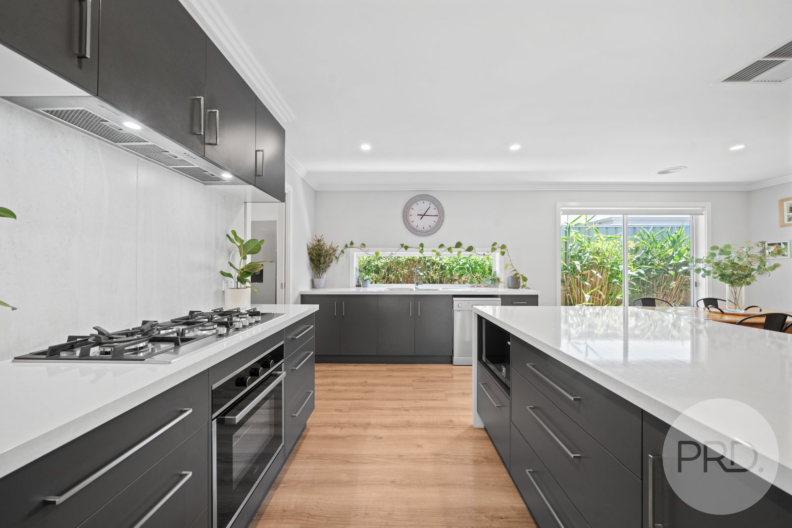 89 Messenger Avenue BOOROOMA 37