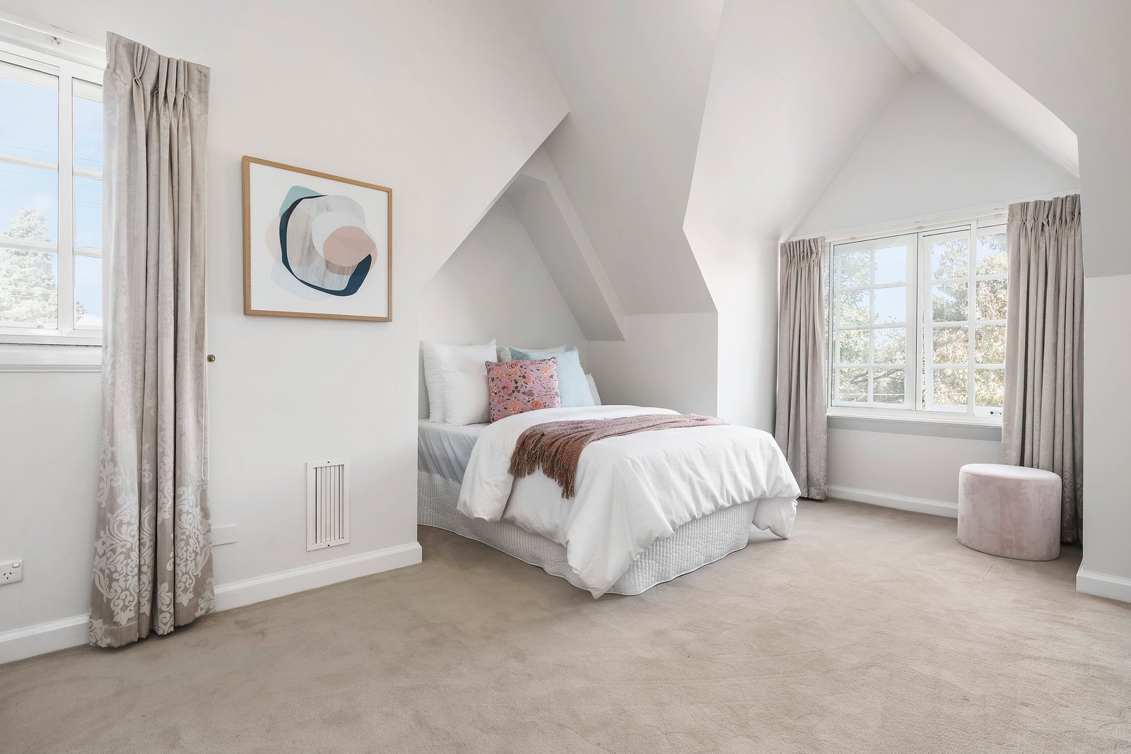 Real Estate and Property in 89 Mont Albert Road, Canterbury, VIC