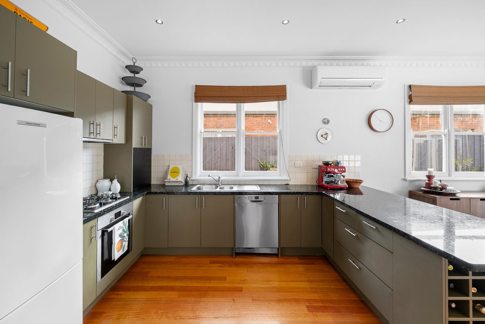 Gallery: 89 Morgan Street