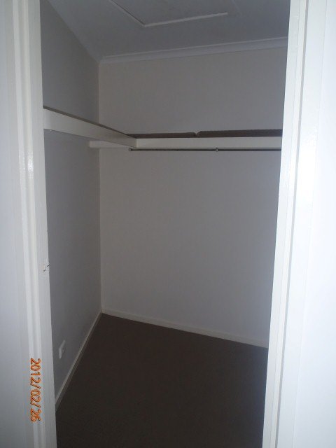 8/9 Proud Street LABRADOR 9