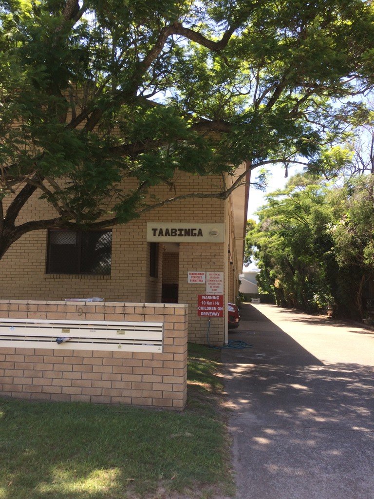 8/9 Proud Street LABRADOR 12