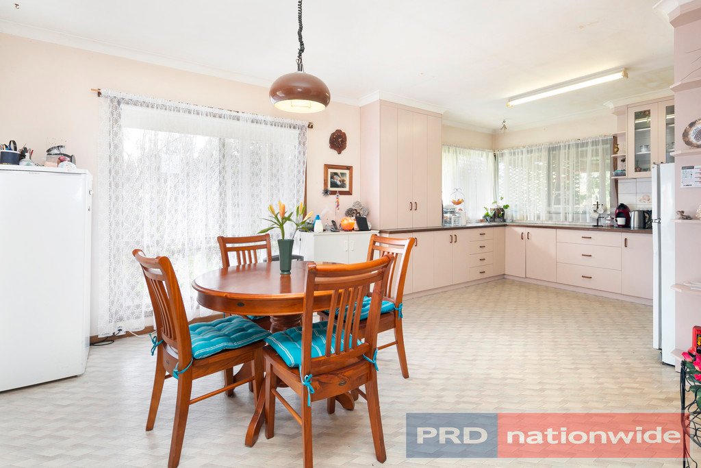 89 Racecourse Road HADDON 3