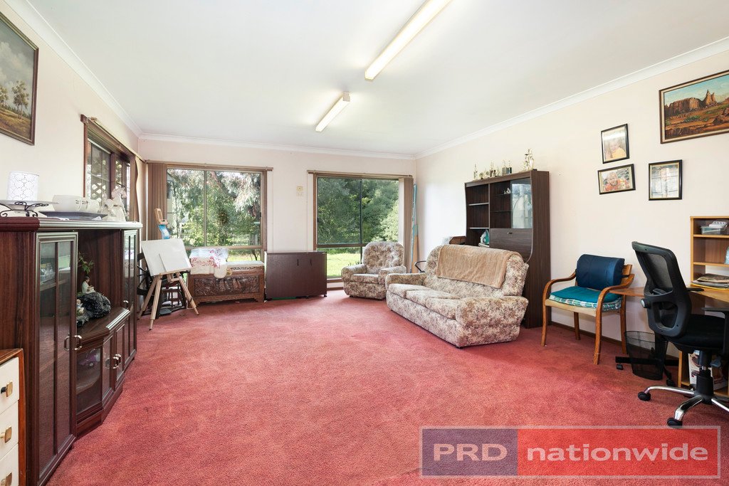 89 Racecourse Road HADDON 6