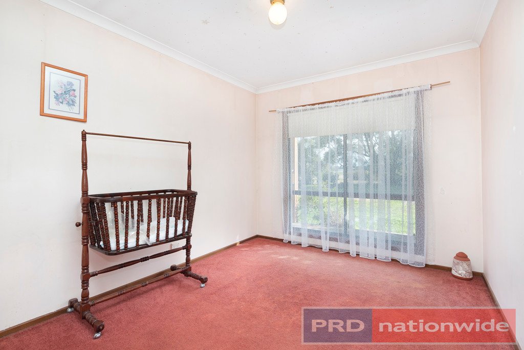 89 Racecourse Road HADDON 9