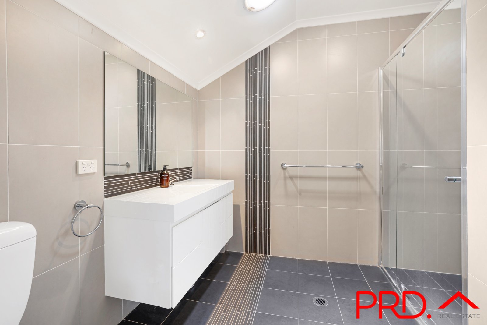 89 Rawson Avenue TAMWORTH 16