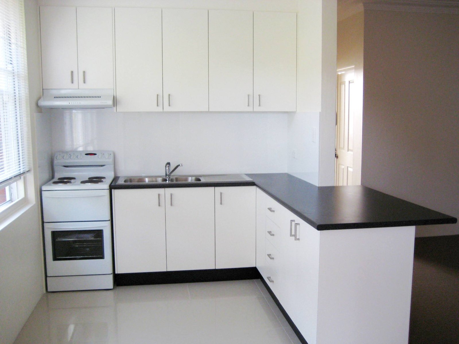 8/9 Rosa Street OATLEY 1