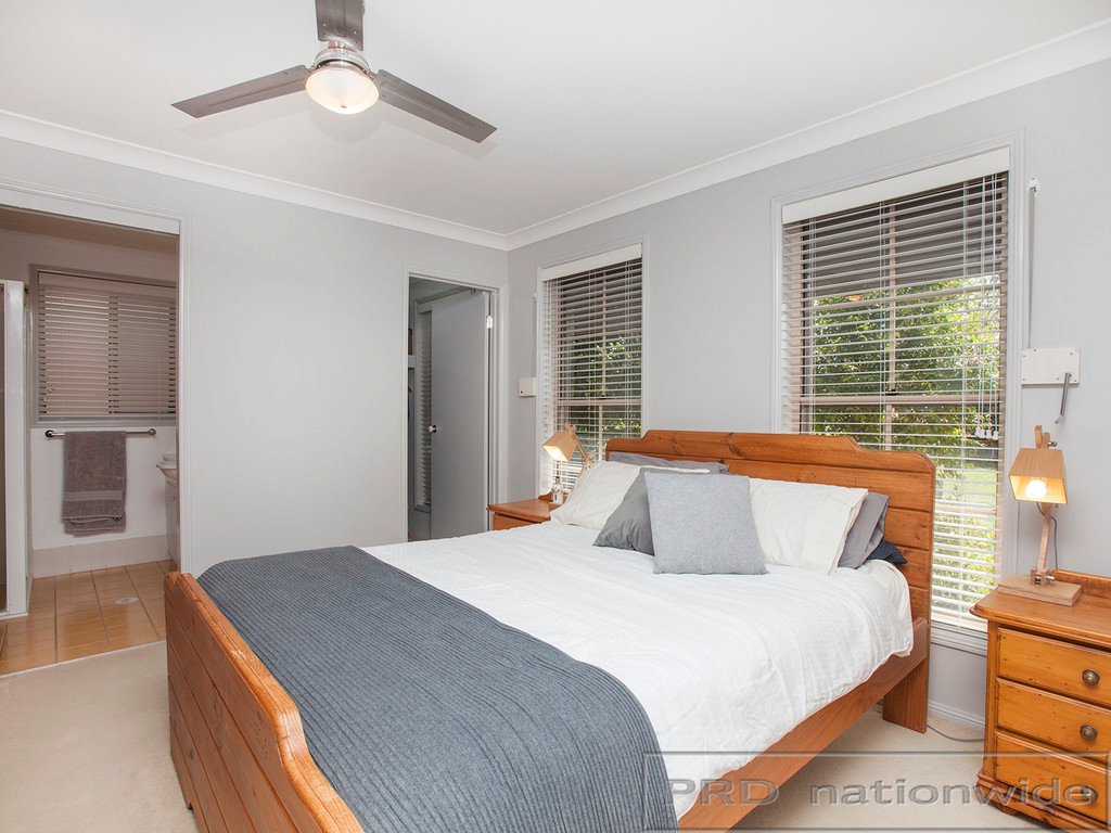 89 Somerset Drive THORNTON 10