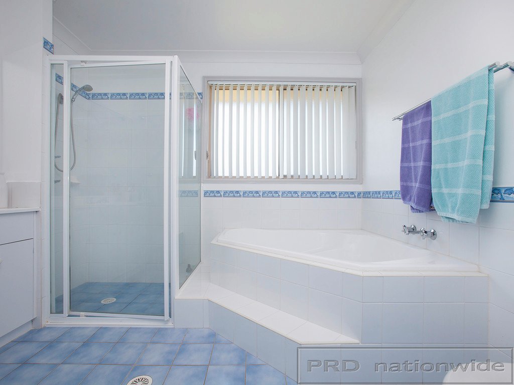 89 Somerset Drive THORNTON 13