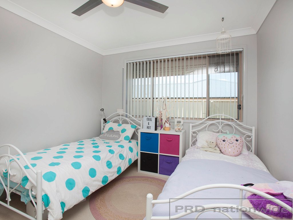 89 Somerset Drive THORNTON 14