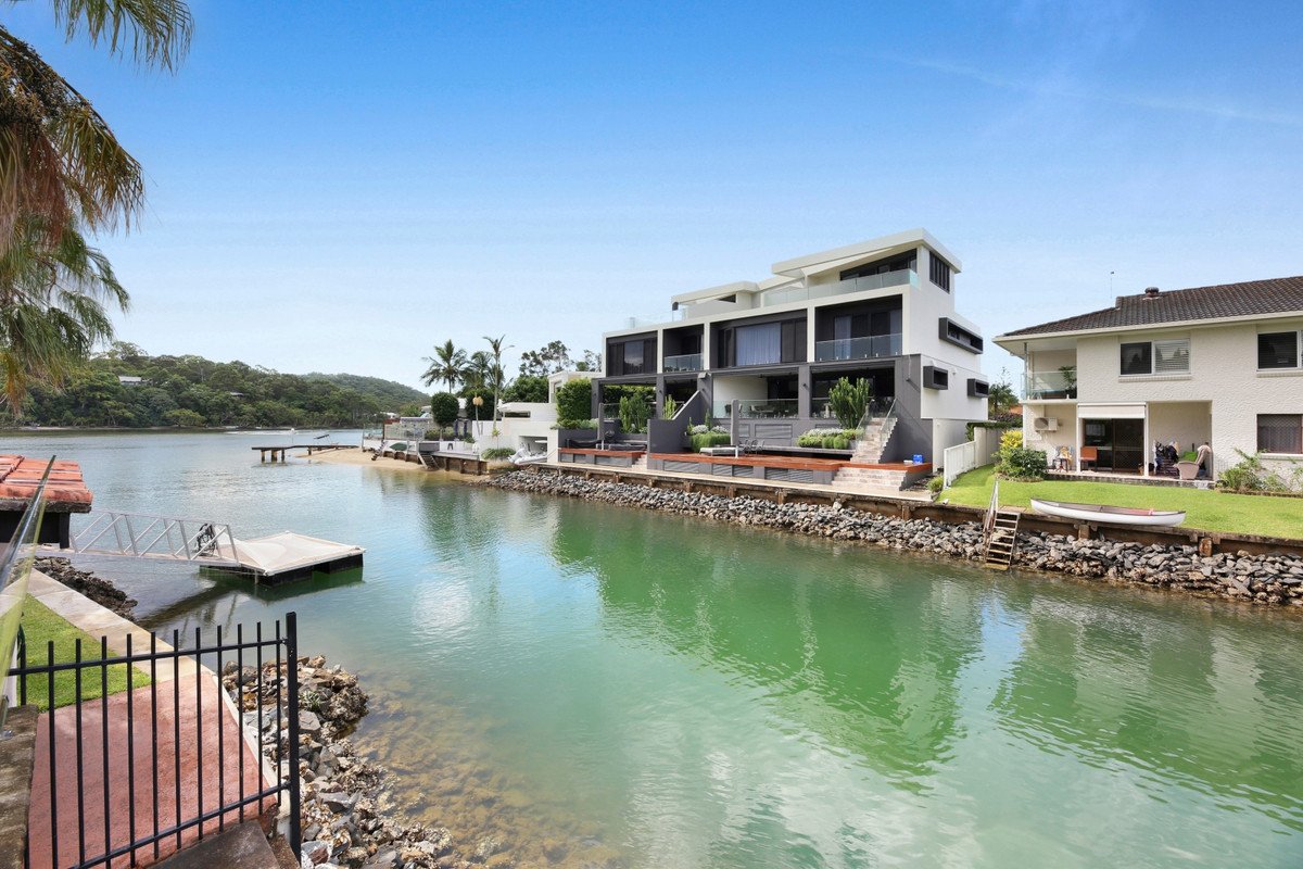 89 Tallebudgera Drive Palm Beach 9