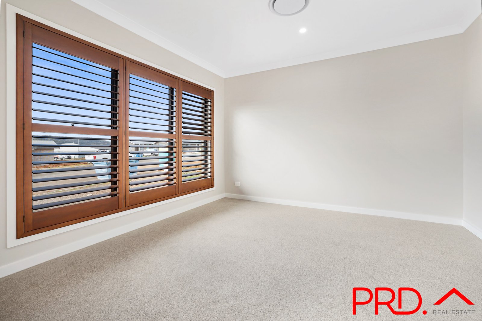 89 Verdelho Drive TAMWORTH 4