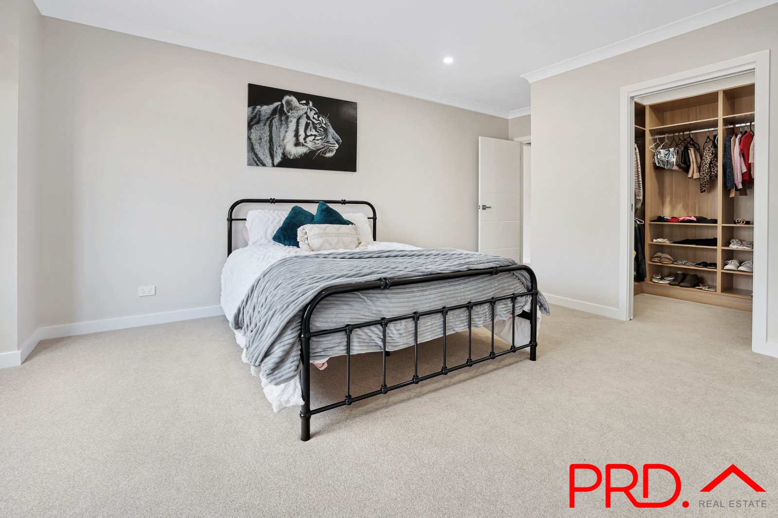 89 Verdelho Drive TAMWORTH 7