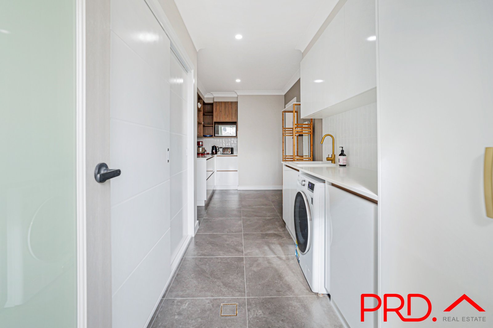 89 Verdelho Drive TAMWORTH 17