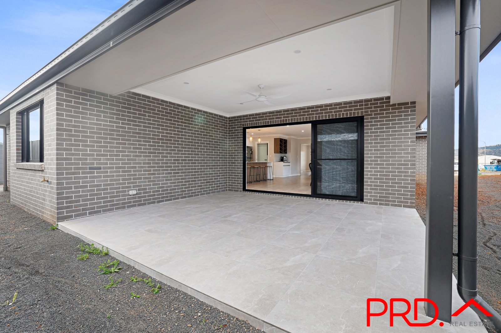 89 Verdelho Drive TAMWORTH 27