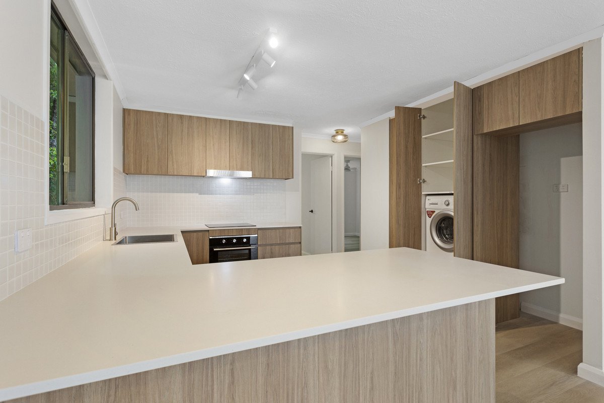 8/9 Weeumba Street Currumbin 13