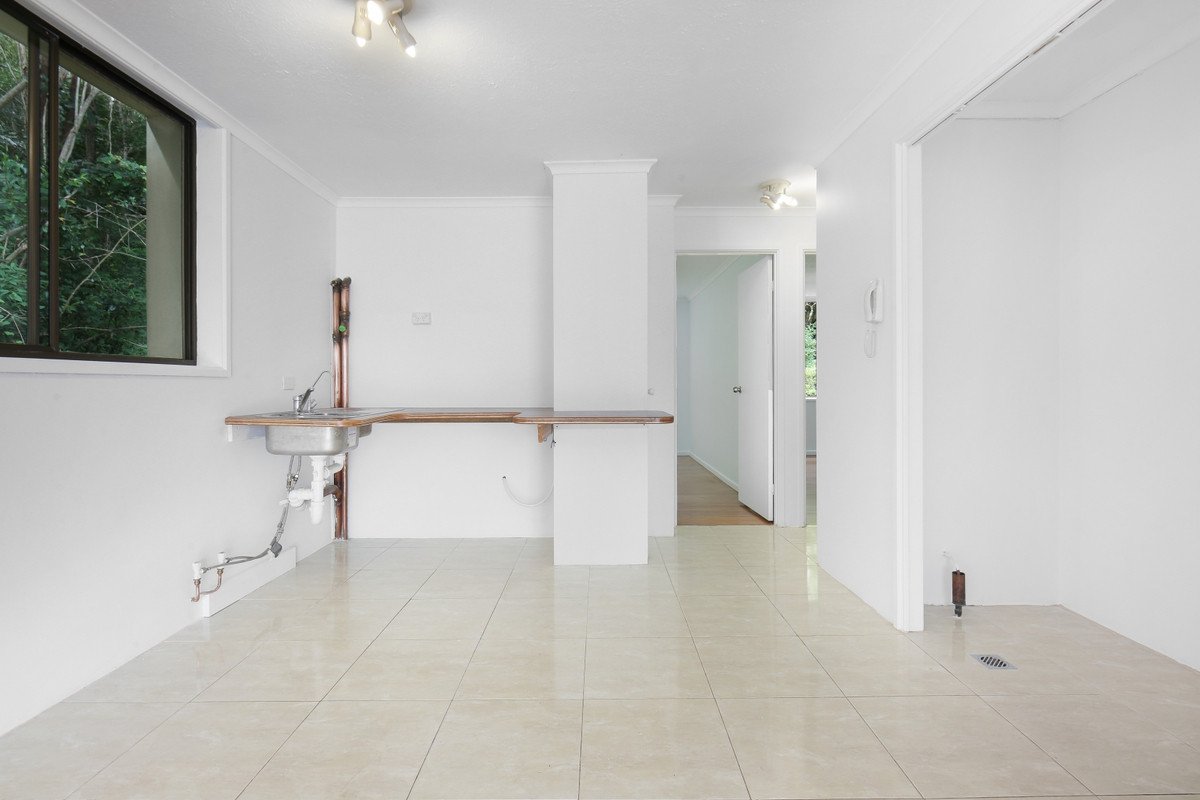 8/9 Weeumba Street Currumbin 9