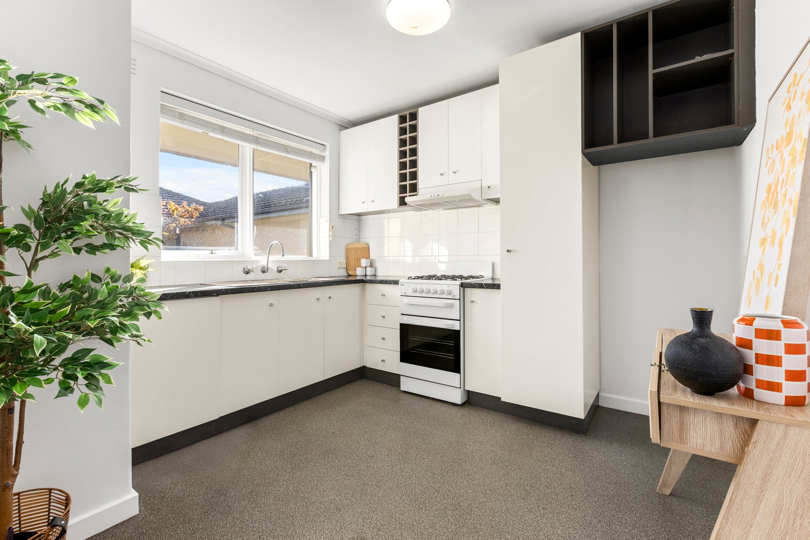 Gallery: 8/9 Wyuna Road