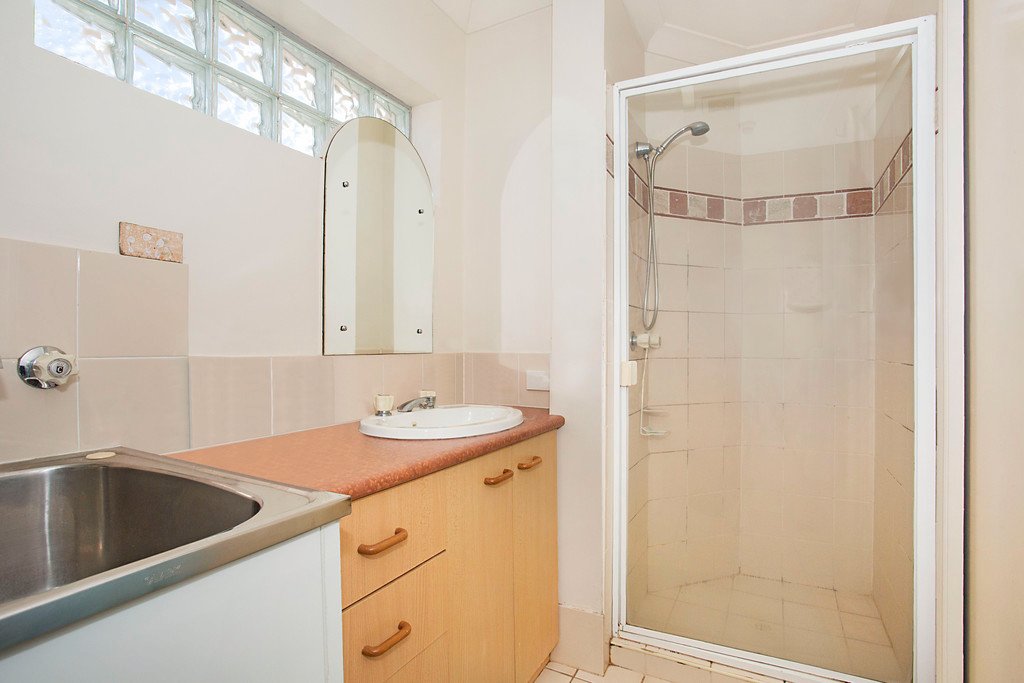 89/106-108 Marine Parade SOUTHPORT 5