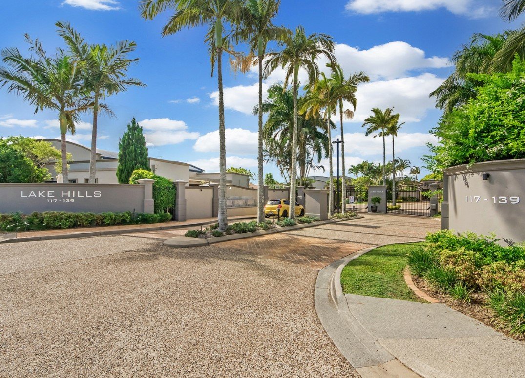 89/117 Palm Meadows Drive CARRARA 12