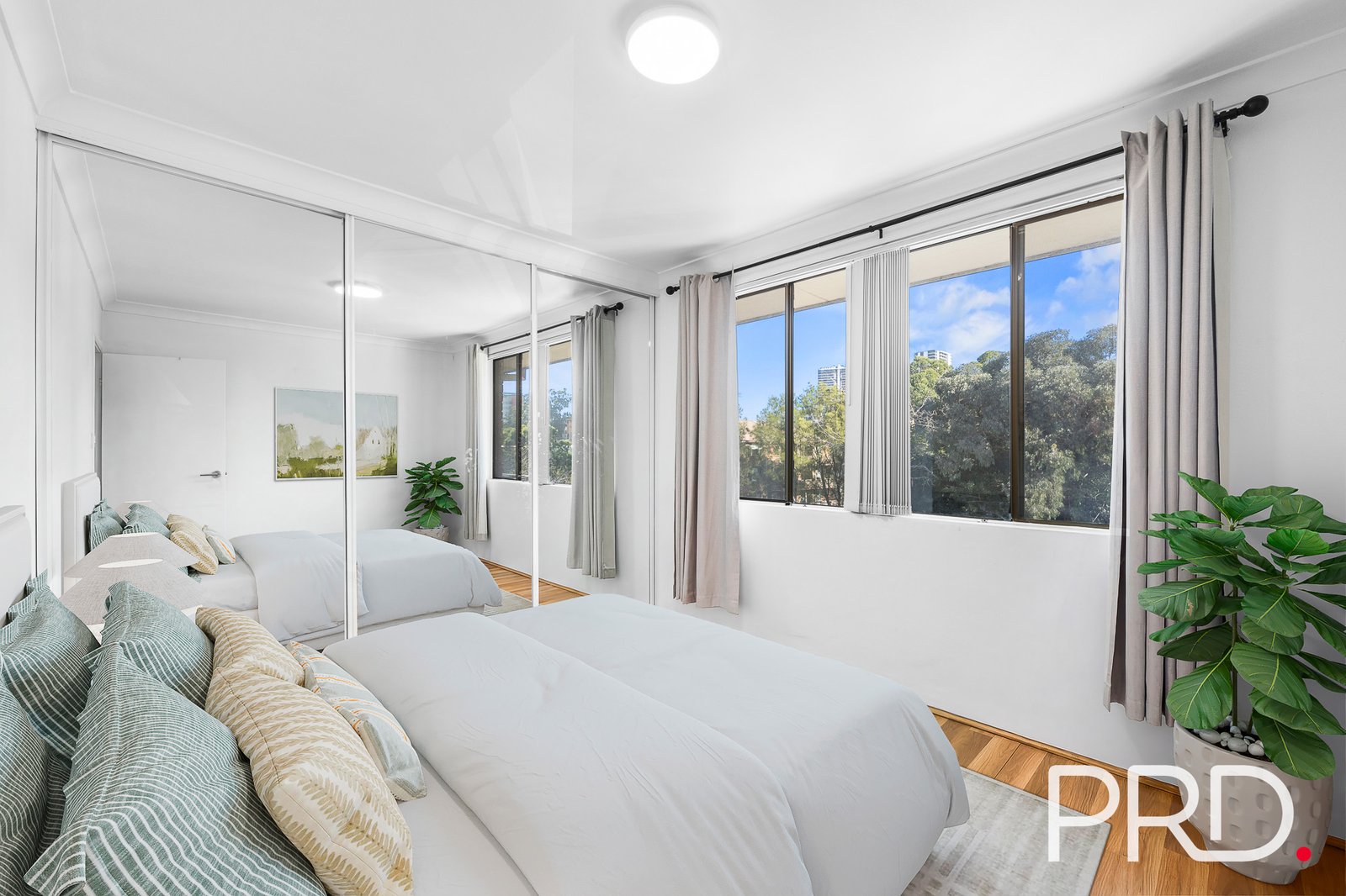 89/2 Riverpark Drive LIVERPOOL 5