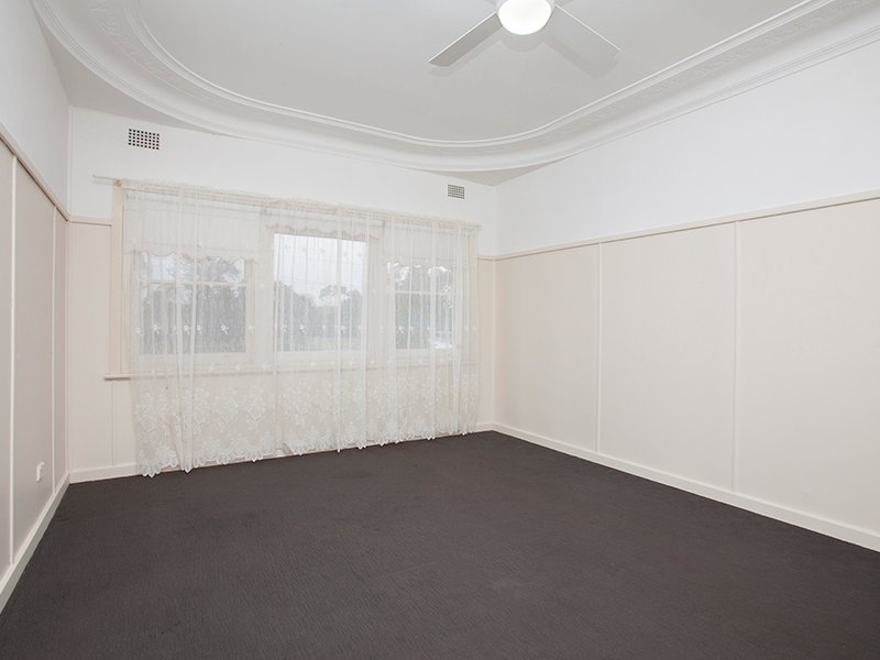 893 New England Highway LOCHINVAR 5