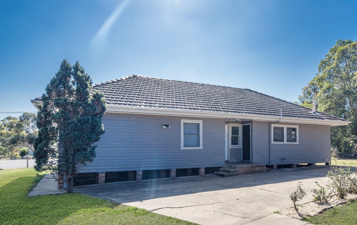 893 New England Highway LOCHINVAR 12