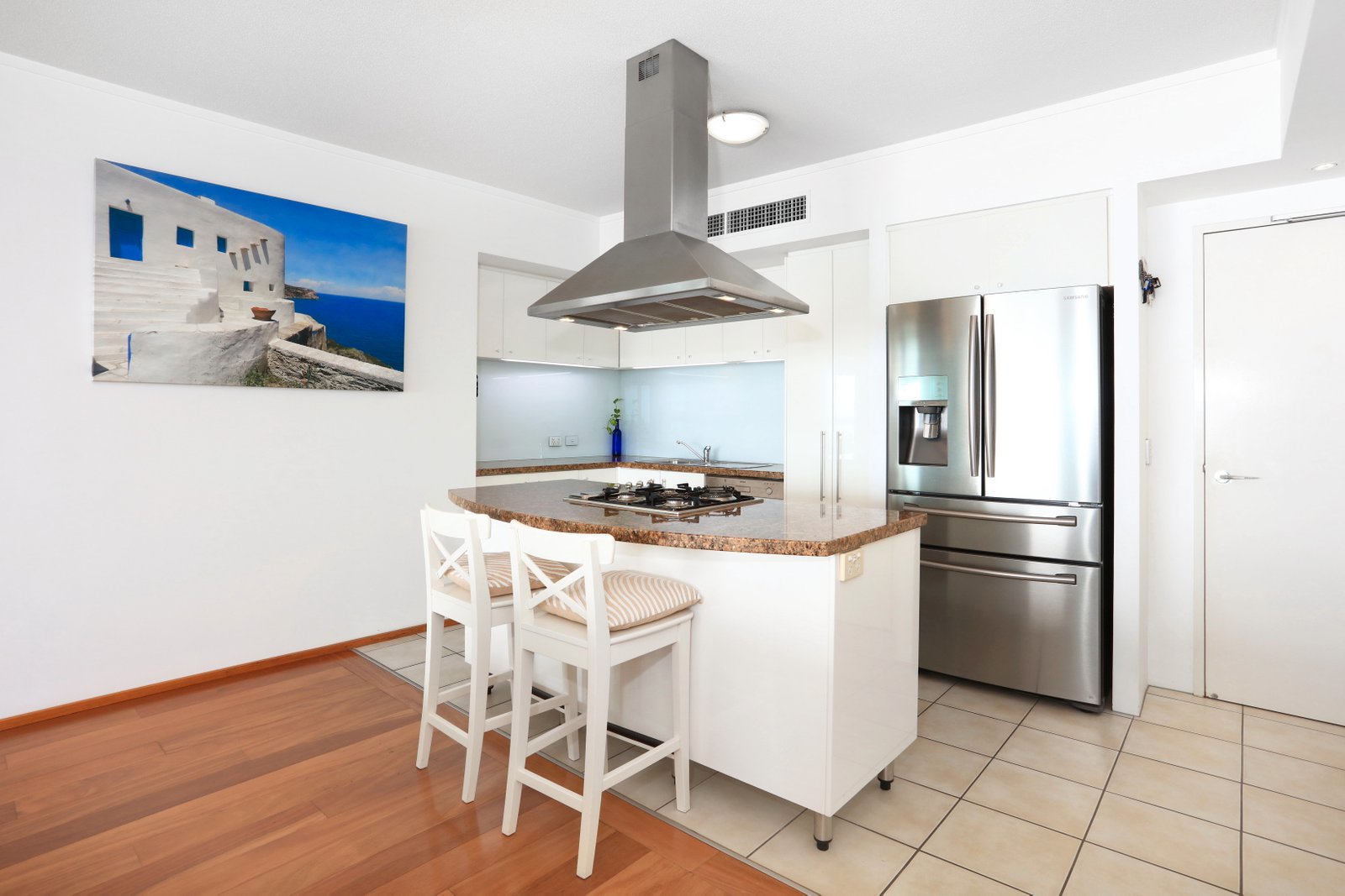 89/326 Marine Parade LABRADOR 5