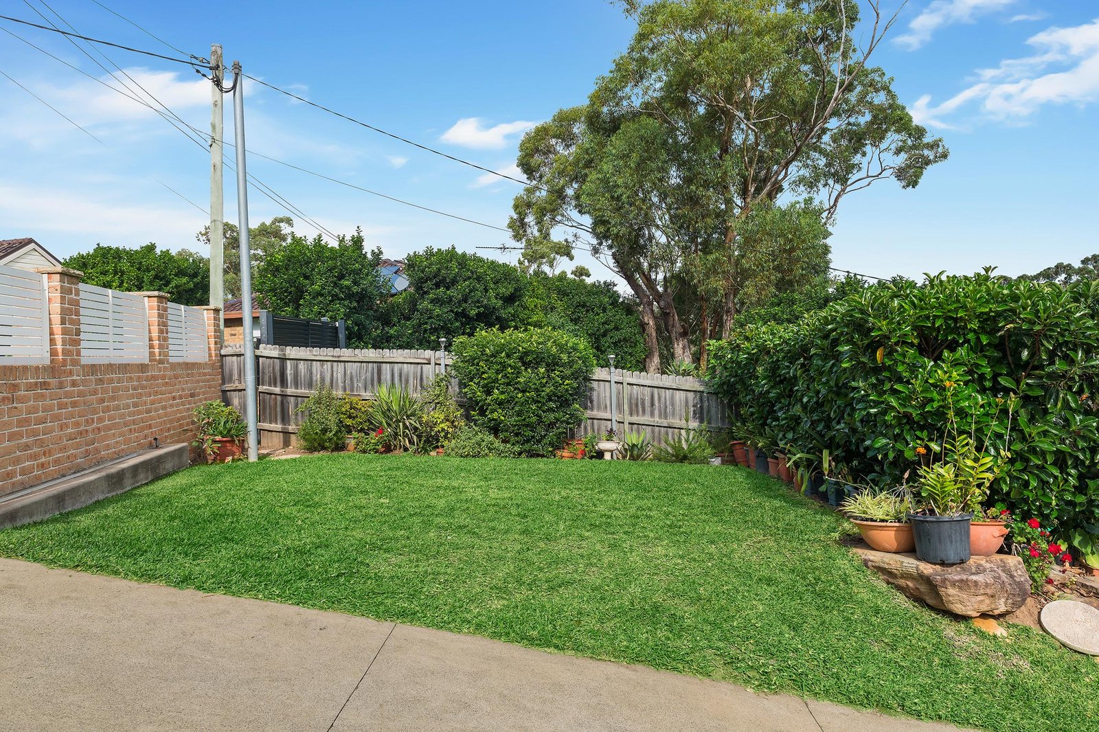 894 Henry Lawson Drive PICNIC POINT 13